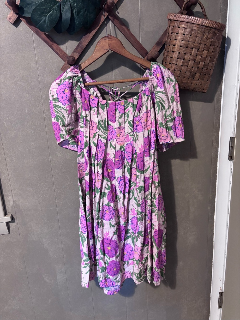 Boutique Floral Puff-Sleeve Mini Dress
